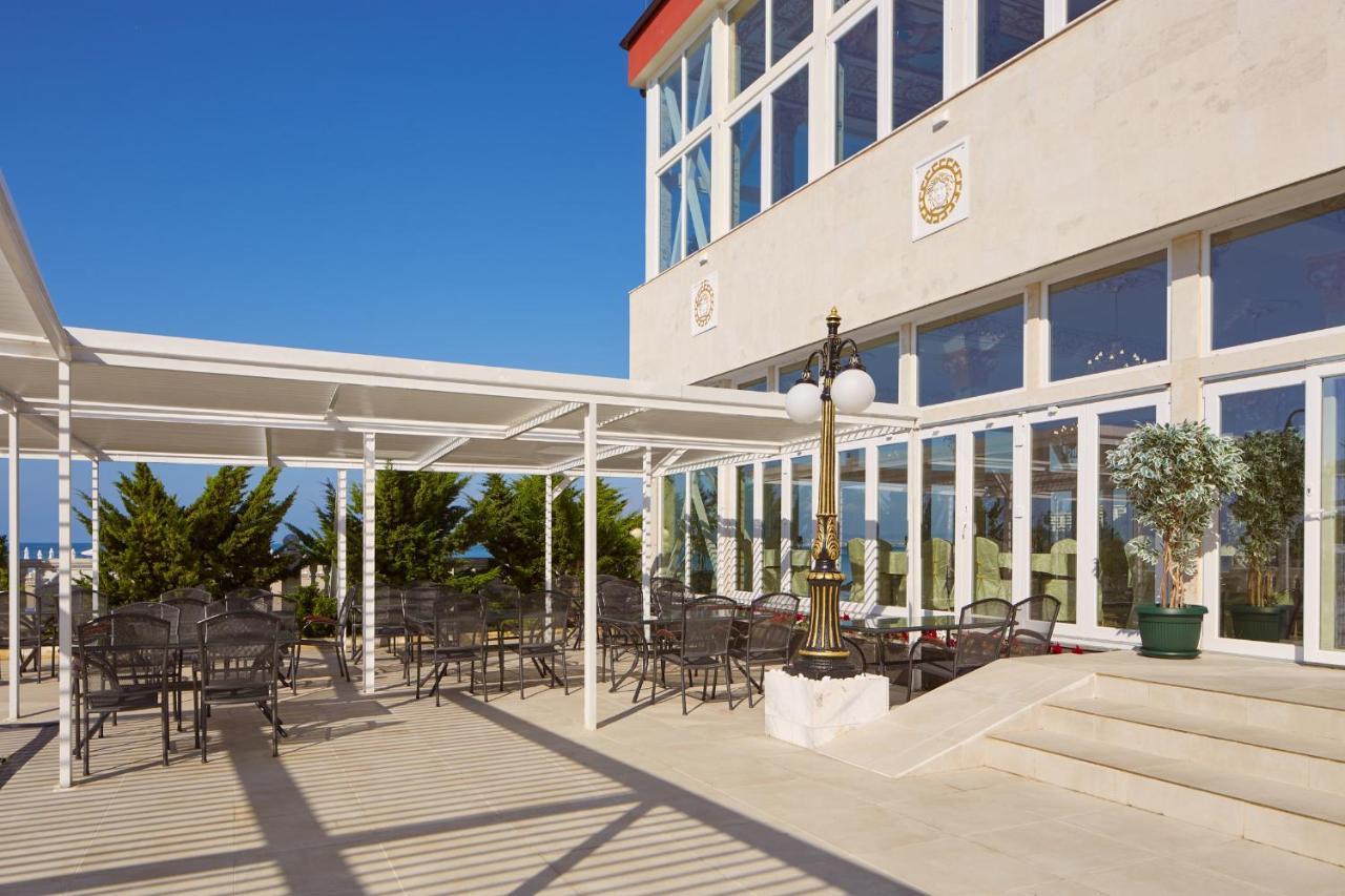 Hotel Amore Beach Elenite Eksteriør billede